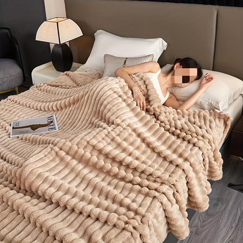 Heavy-Duty Double-Sided Imitation Rabbit Fur Blanket for Cold Weather