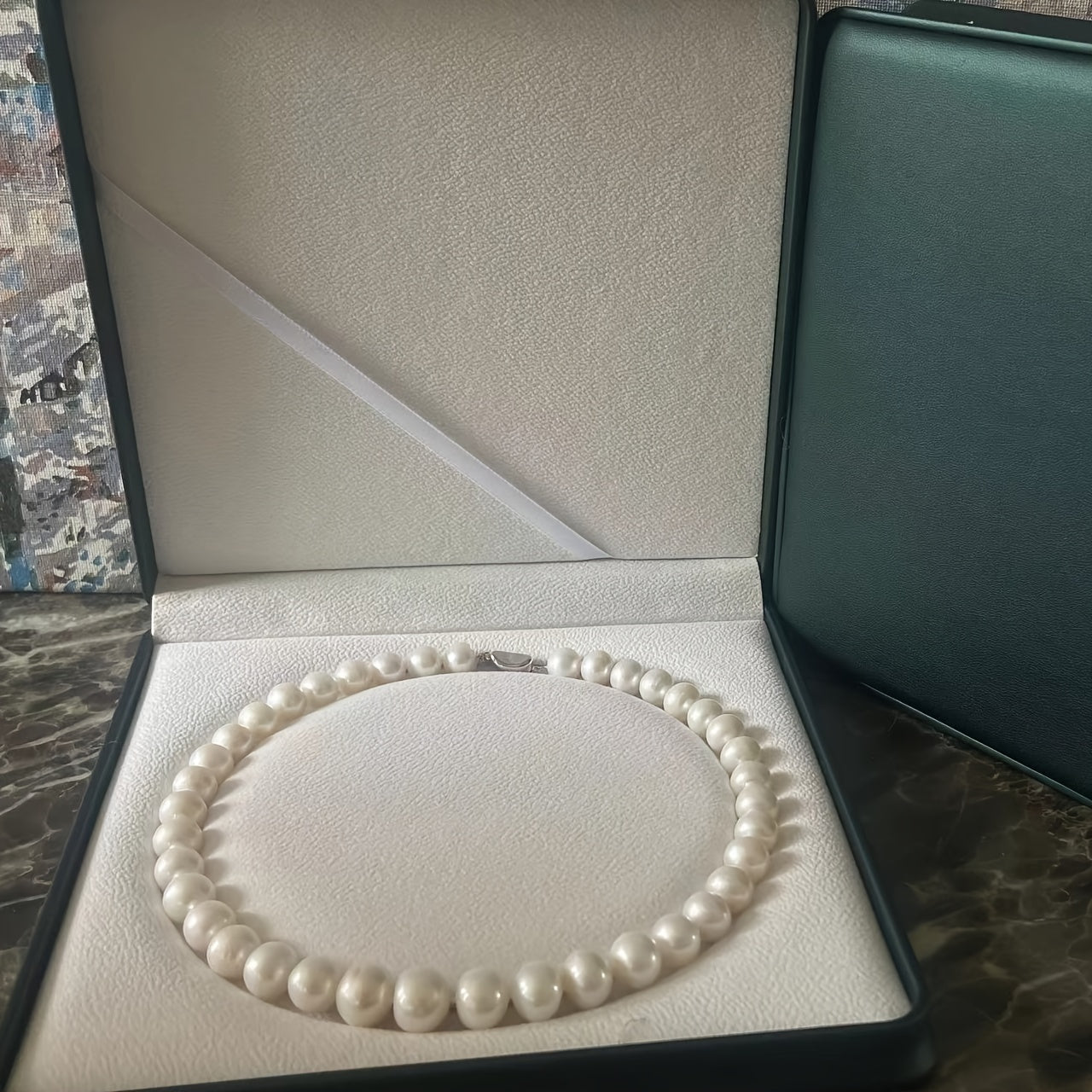 Zarif 11-12mm Shirin Su Pearl Marjon, Qoplamasiz, Haqiqiy Marjonlar, Kundalik Kiymak va Maxsus Tadbirlar Uchun Mos, Ideal Rojdestvo Hediysi - 43sm/16.93in Ikkita Kichik Kamchilik Bilan