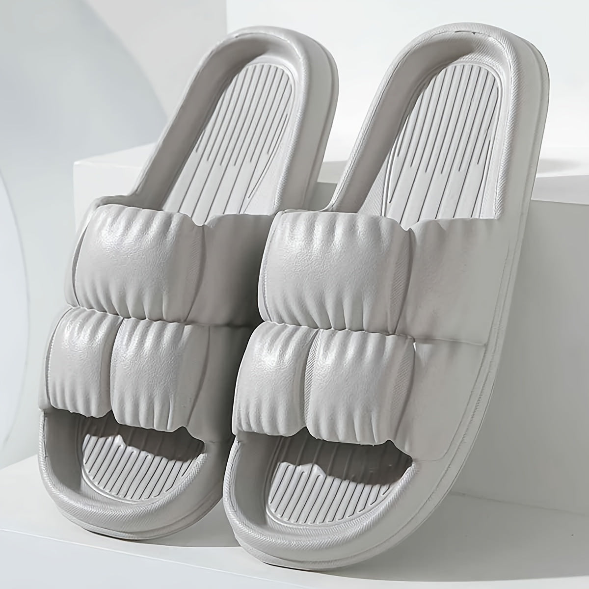 Ayollar uchun slaydlar qulay, yengil EVA, sirpanishga qarshi, ichki va tashqi foydalanish uchun