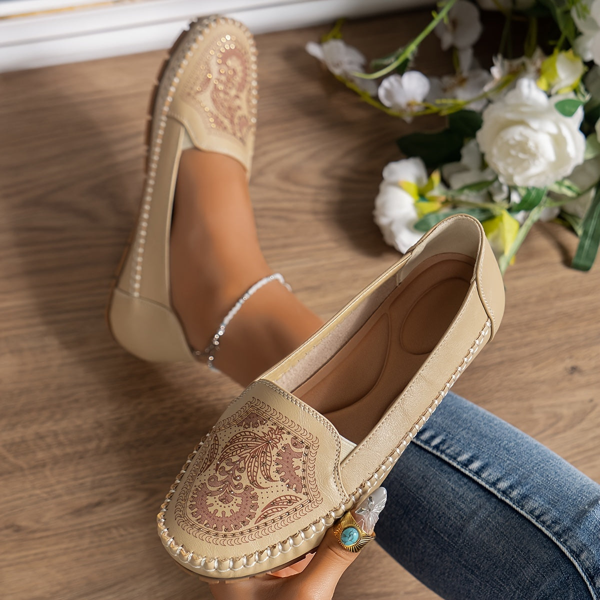 Plus-Size Women's Slip-On Flats Breathable PU Floral Rhinestones