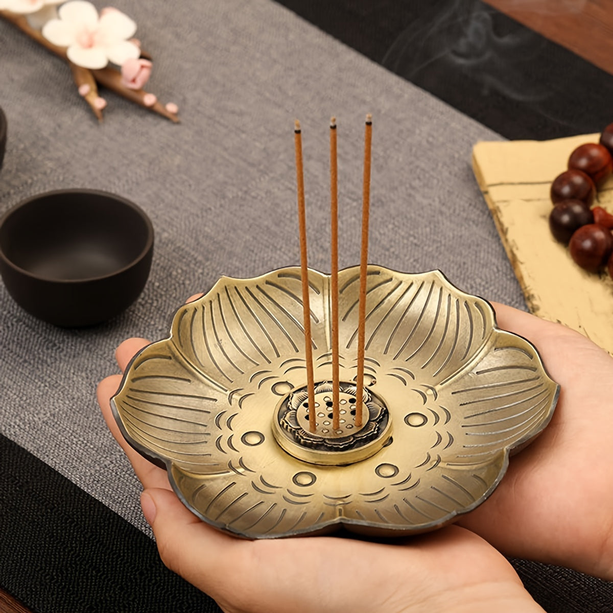 Metal Flower-Shaped Incense Holder for Home Decor Meditation and Gifts