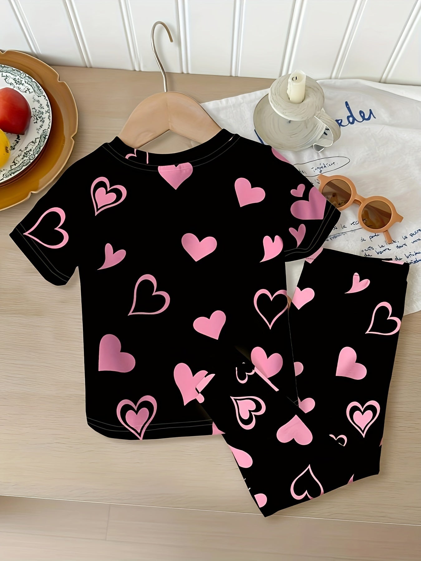 2-Piece Cartoon Cat and Heart Print Casual Outfit Set for Kids Autumn Polyester Knit
