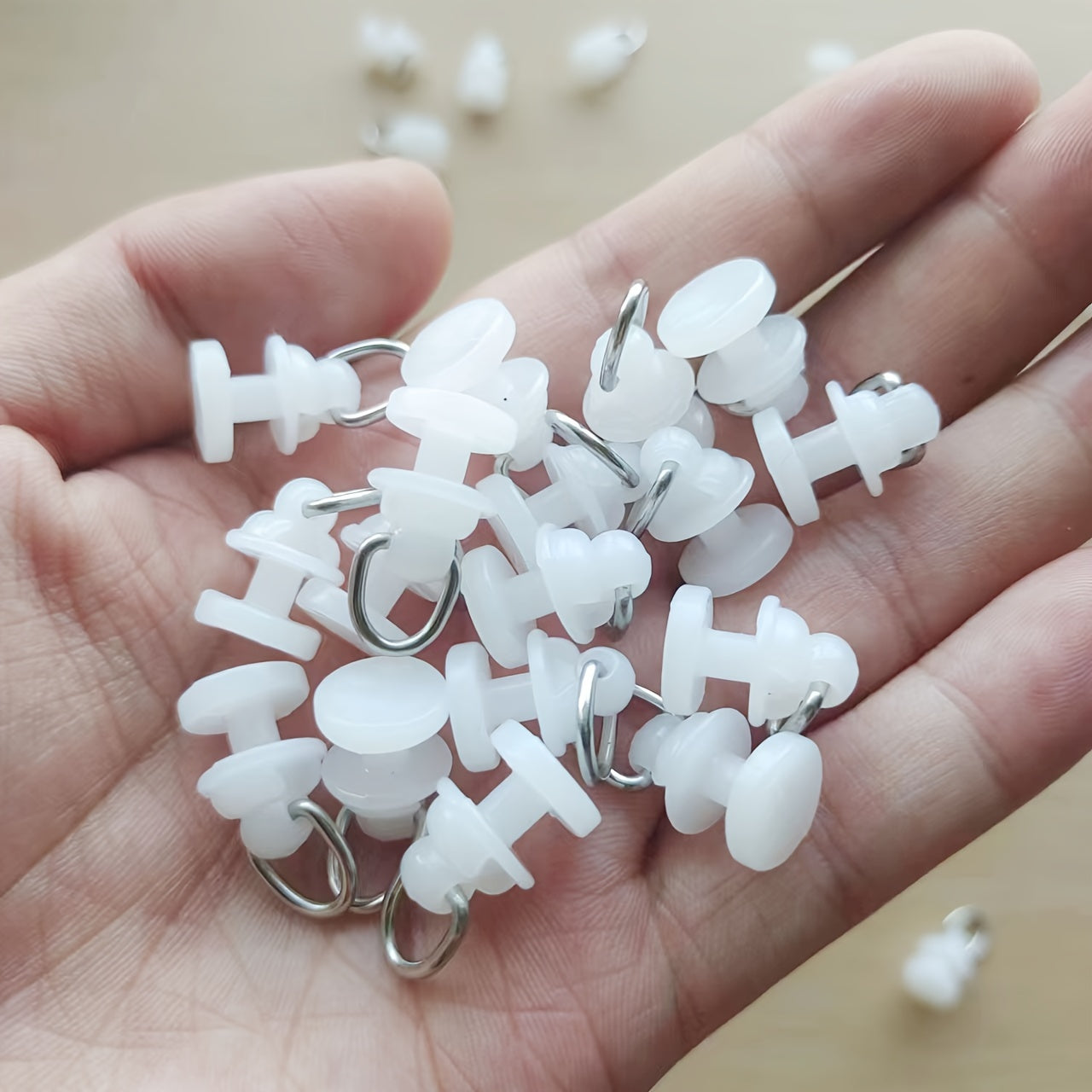 Pack of 20 Plastic Curtain Hooks with Rollers for Easy Sliding