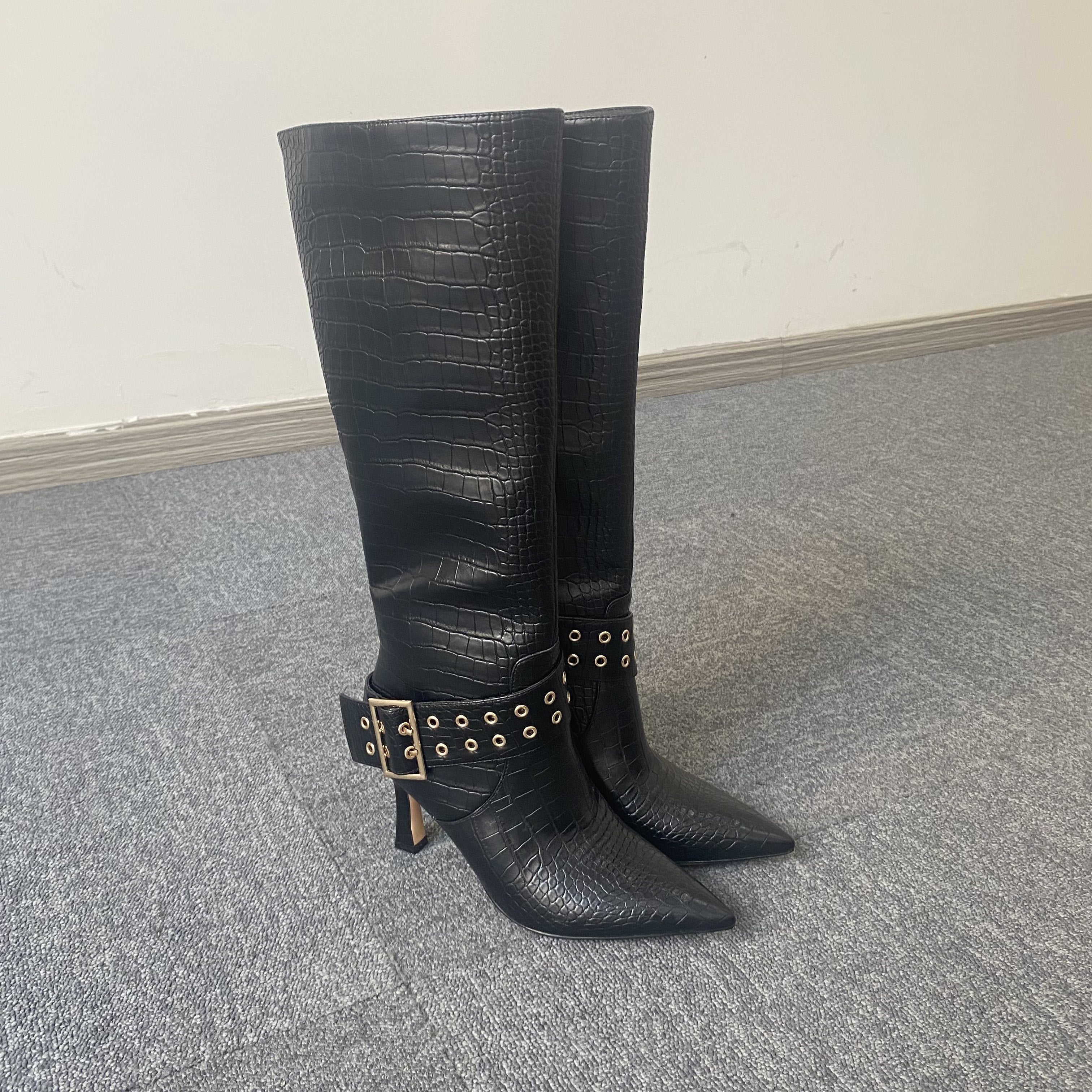 Women's Solid Color Dress Boots With Side Zipper and Buckle