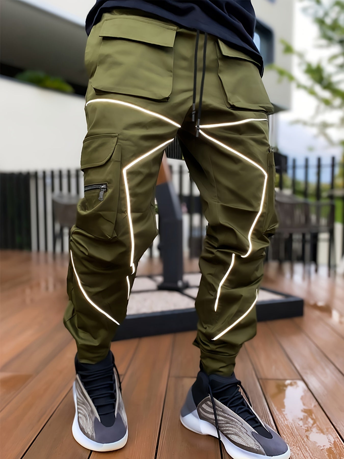 Men's Loose Straight Cargo Pants with Multi Pockets Reflective Accents Polyester All-Season
