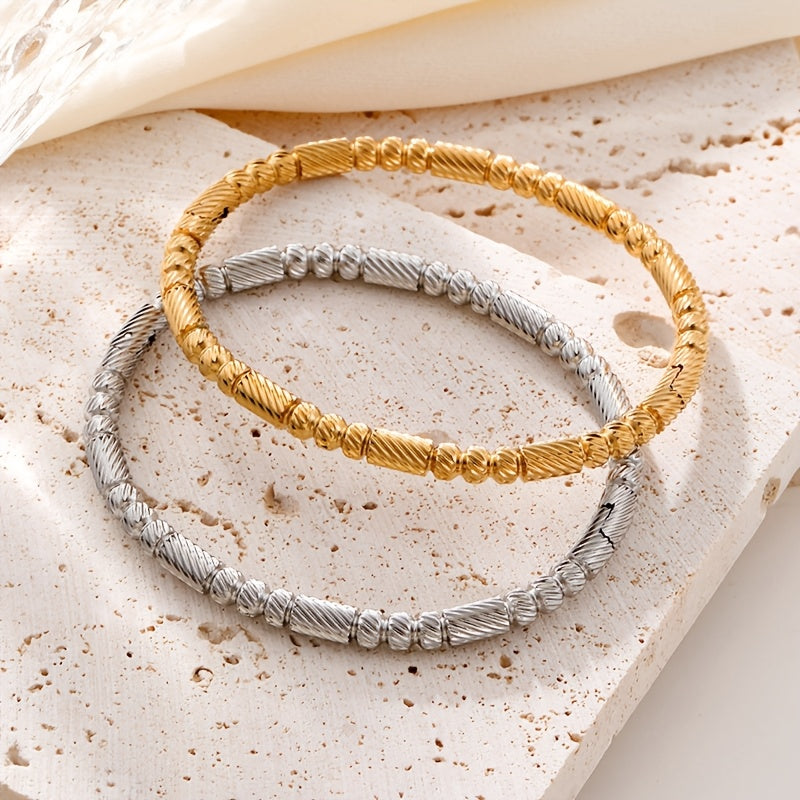 Zamonaviy Nikel qotishmasidan yasalgan Rim raqamlari bilan bezatilgan bilaguzuk - Uniseks dizayn, sozlanadigan qovurg'a, har qanday tadbir uchun mukammal, tug'ilgan kunlar, bayramlar yoki maxsus voqealar uchun ajoyib sovg'a g'oyasi.