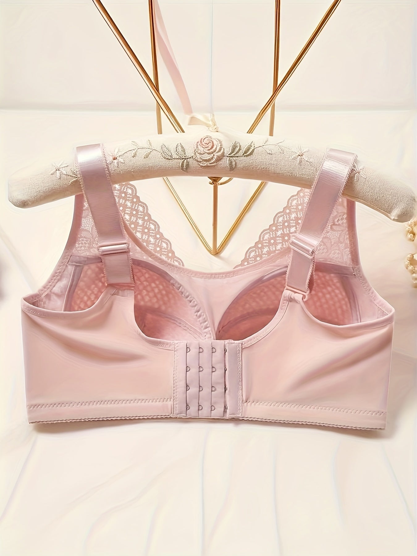 Women's Floral Lace Wireless Push Up Bra Breathable Comfortable Lingerie