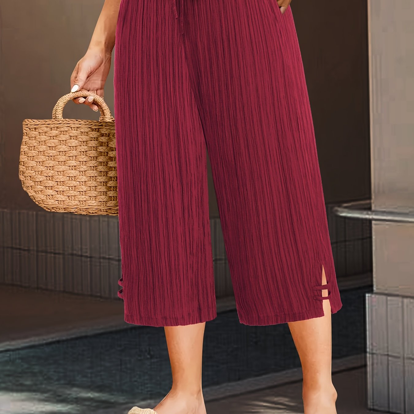 Plus-Size Women's Pleated Striped Wide-Leg Capri Pants Elegant Style