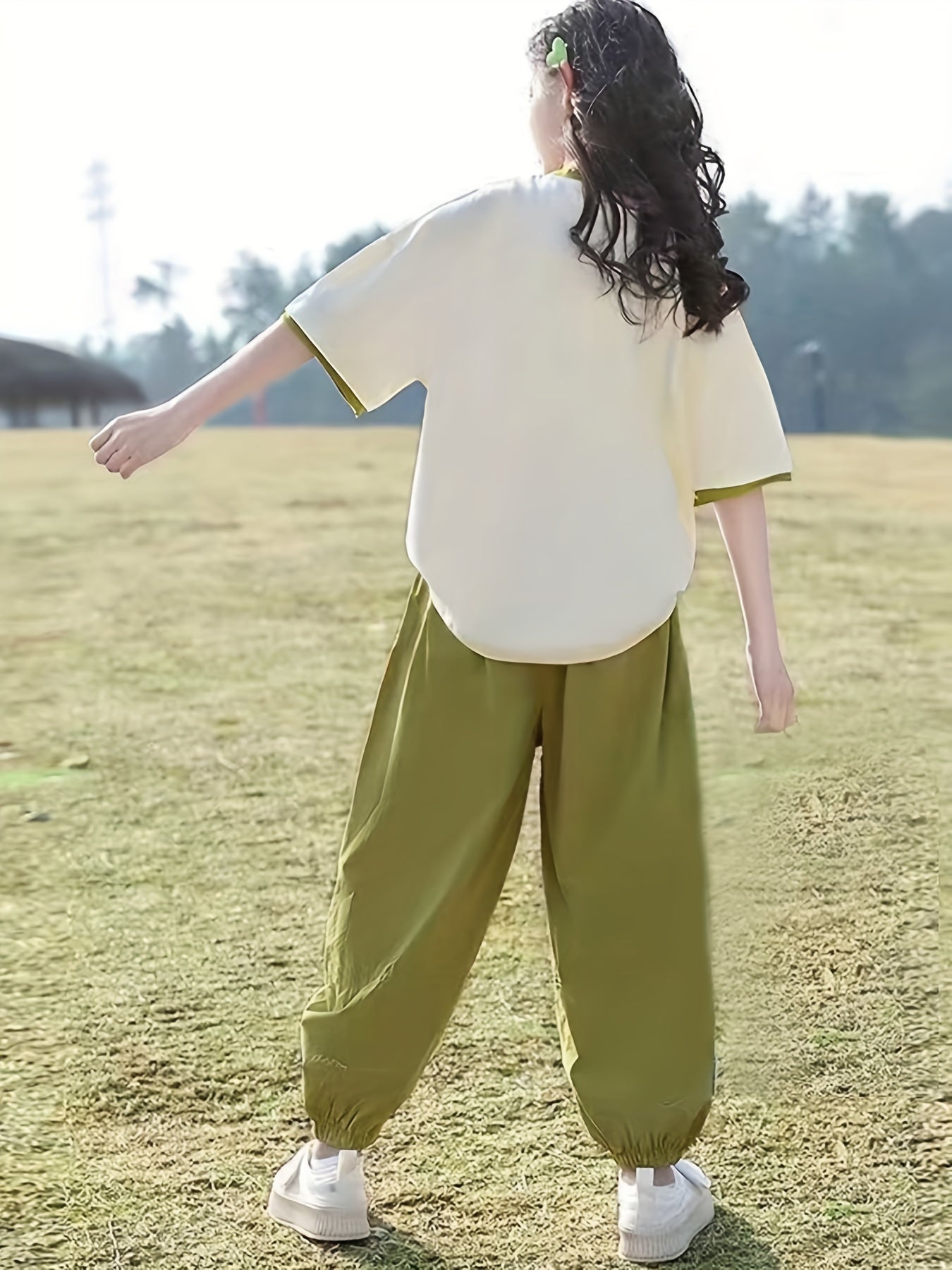 Girls Summer Outfit with Trendy Print and Cropped Draped Pants