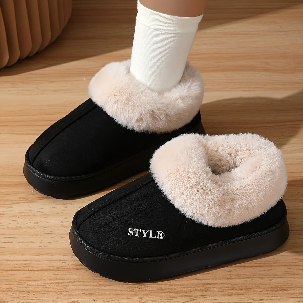 Women's Winter Warm Slip-On Slippers Casual Round Toe House Shoes