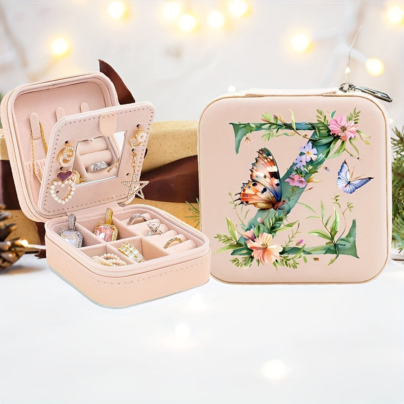 Yolgʻon charm bilan shaxsiylashtirilgan alfavitli flip-top bilan qoplangan, soʻzma-soʻz qoplangan va taqinchoqlarni saqlash uchun quti