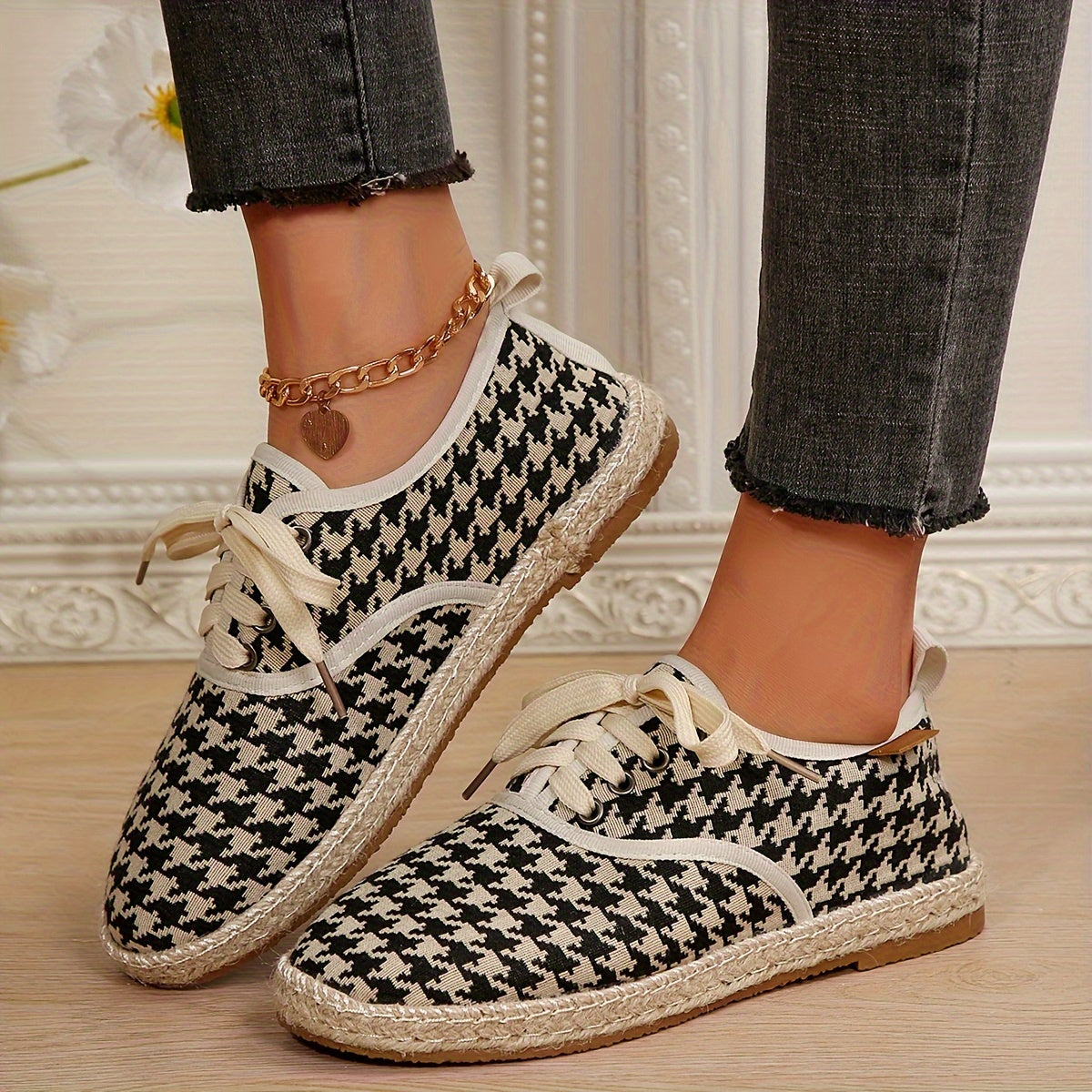 Women's Casual Solid Color Lace-Up Flats with TPR Sole