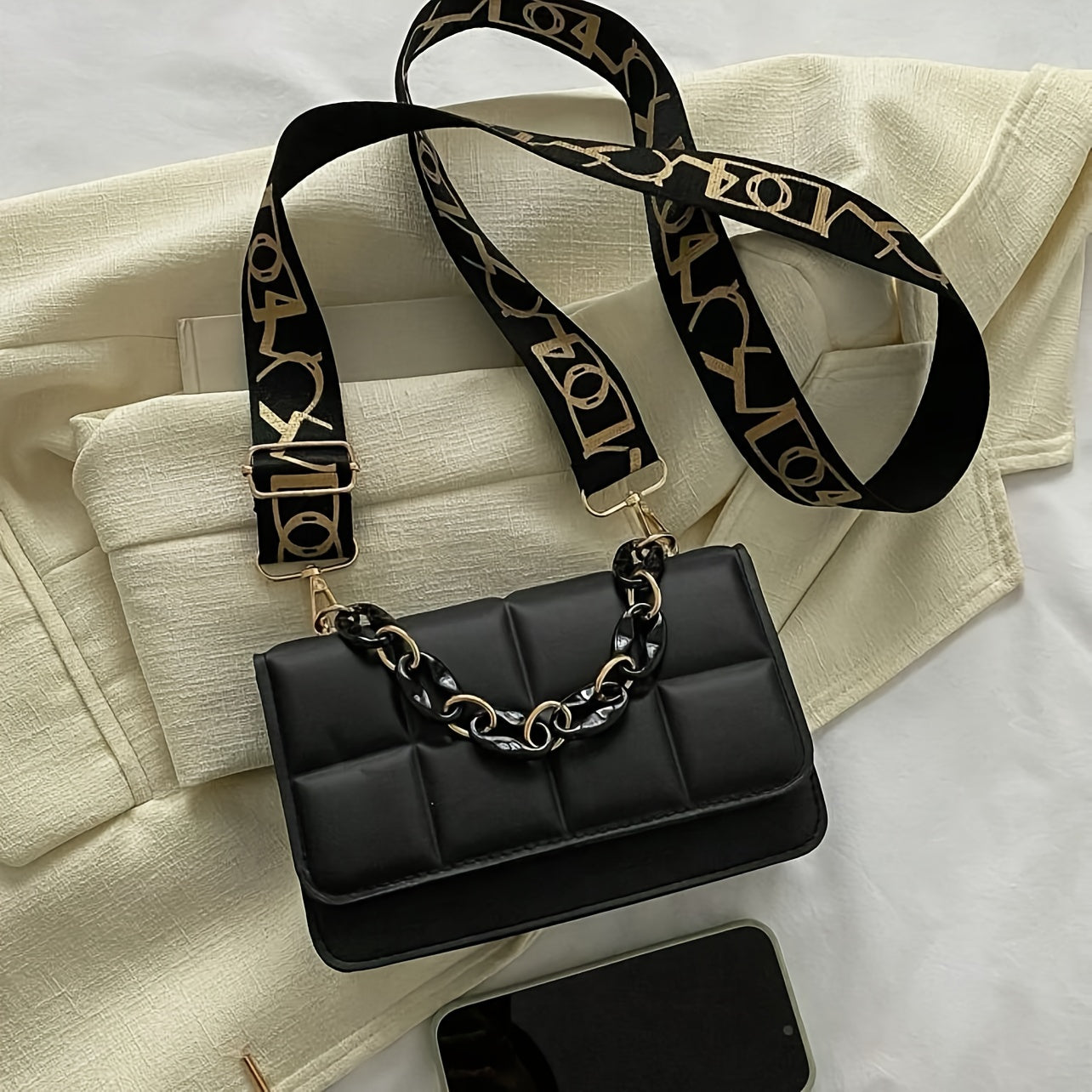 Soʻnggi sozlanadigan kamar bilan qora sintetik charm mini plaid crossbody sumkasi