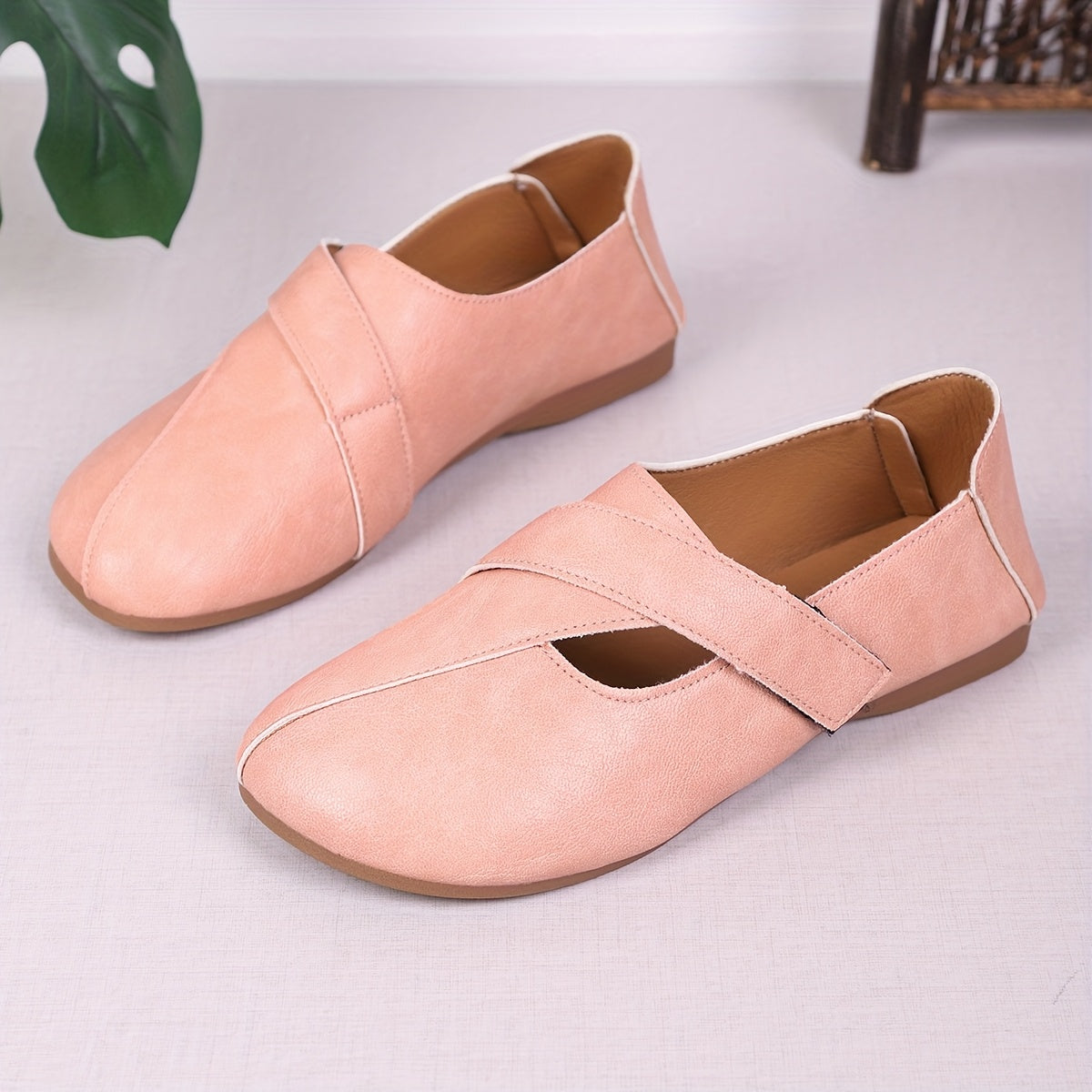 Women's Retro-Style Comfort Flats with Hook-and-Loop Fastener in Green