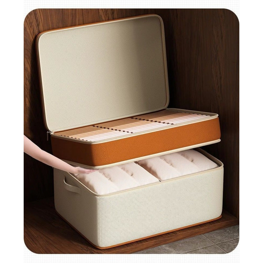Katta sig'imli ikki qatlamli kiyim saqlash qutisi, apelsin va bej matoda, kir va aksessuarlarni tartibga solish uchun mukammal. To'rtburchak shakli, yostiq ostida saqlash uchun zip yopilishi.