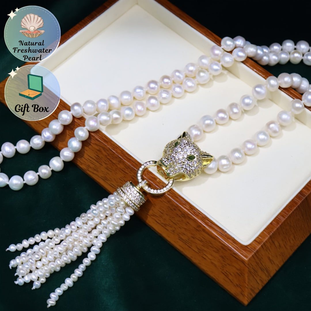 Freshwater Pearl Necklace with Leopard Clasp Elegant Timeless Jewelry for Parties and Autumn