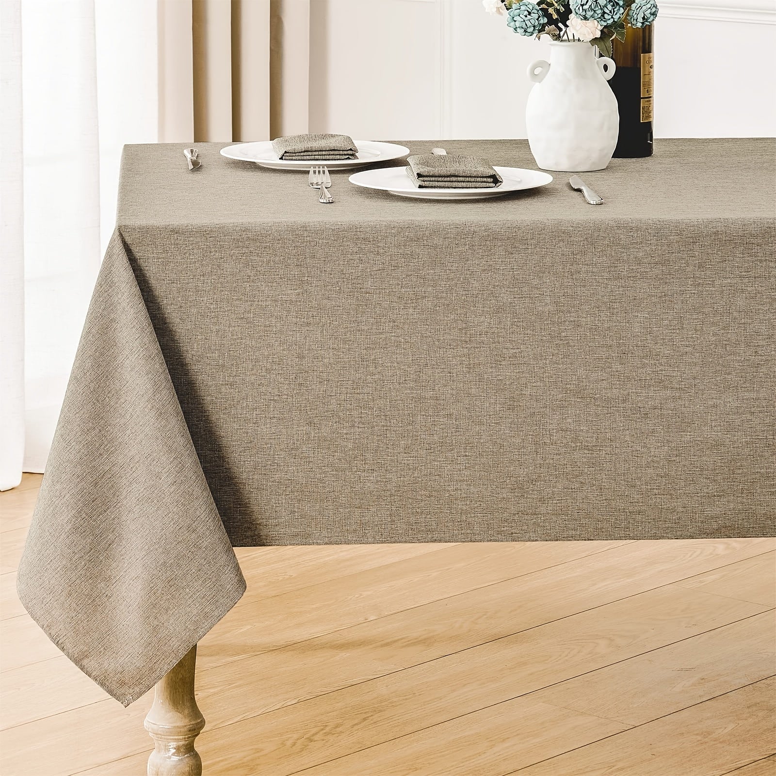 Polyester Modern Tablecloth for Dining Room Decor