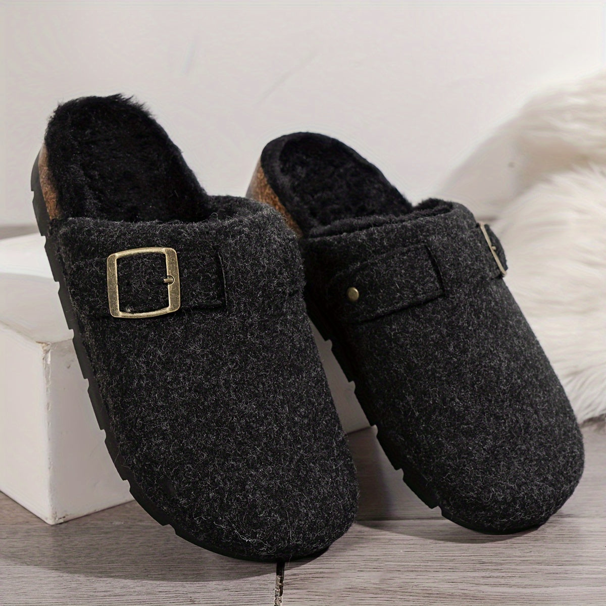 Women's Fleece-Lined Warm Slippers Slip-On Cozy Thick Sole