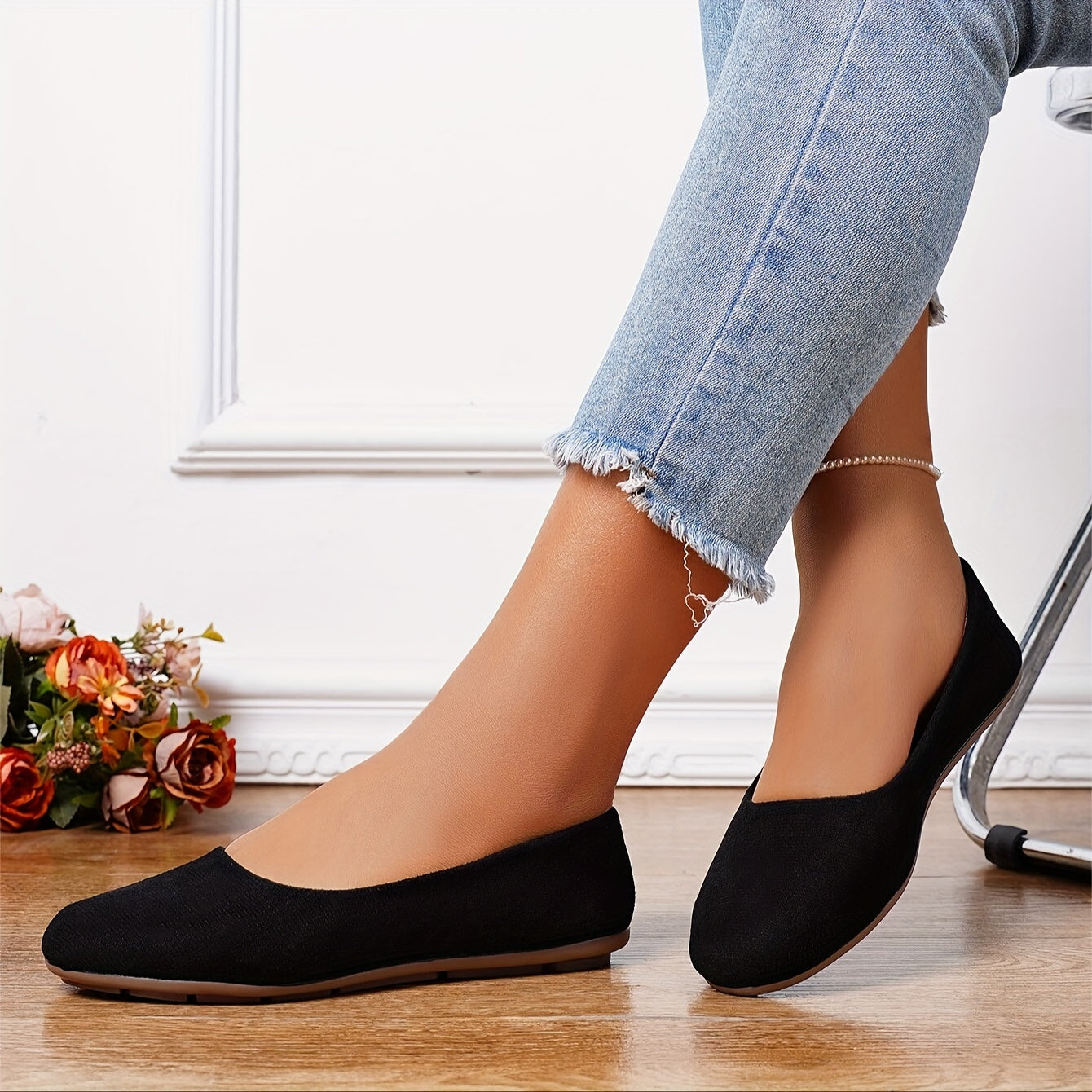 Women's Solid Color Minimalist Flats Lightweight Slip-On Walking Shoes