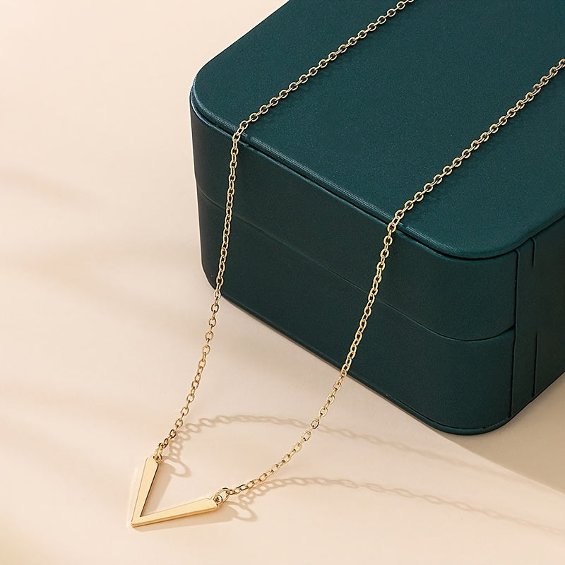 Women's Alloy Geometric V-Shaped Pendant Necklace for Daily Wear