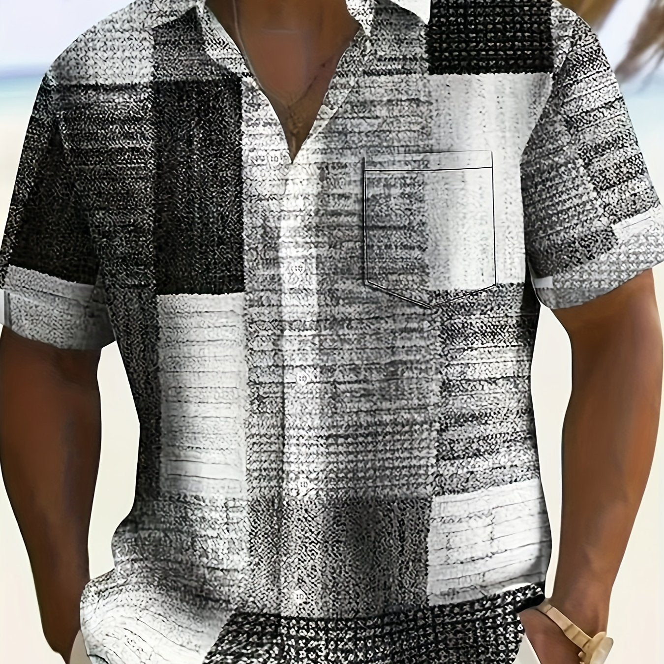 Erkaklar uchun plussiz casual qisqa yengli ko'ylak, tugmachali yopish, geometrik chiziqli naqsh, bahor/kovak uchun tor kesim, bohem uslubida elegant.