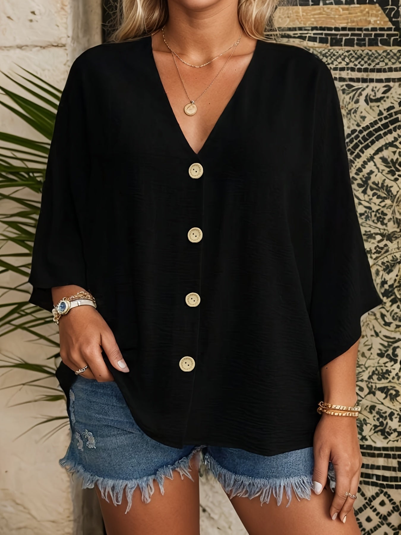 Women's Plus-Size V-Neck Long Sleeve Casual T-Shirt Solid Color Top