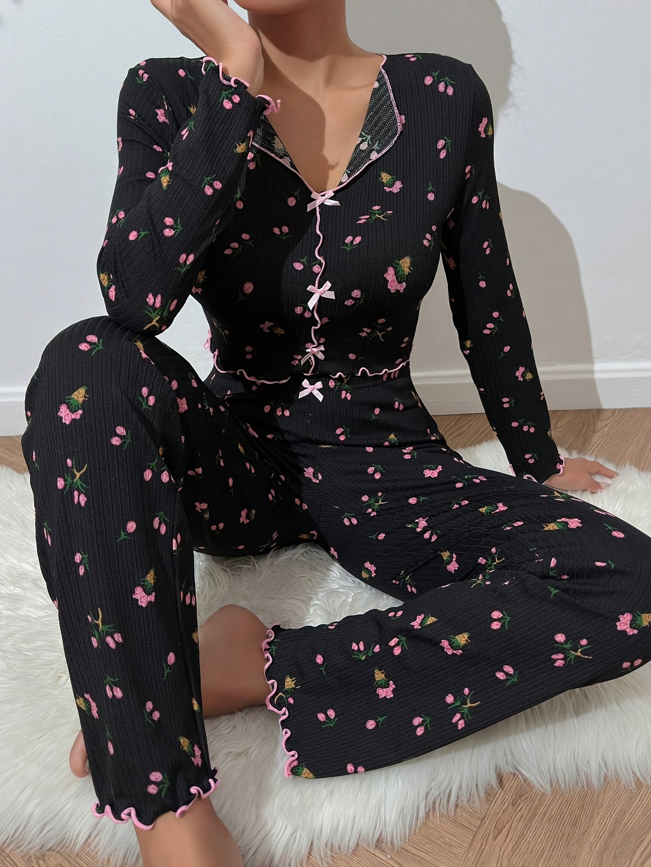 Women's Floral Print Pajama Set with Bow Detail Long Sleeve Top and Ribbed Pants for Fall