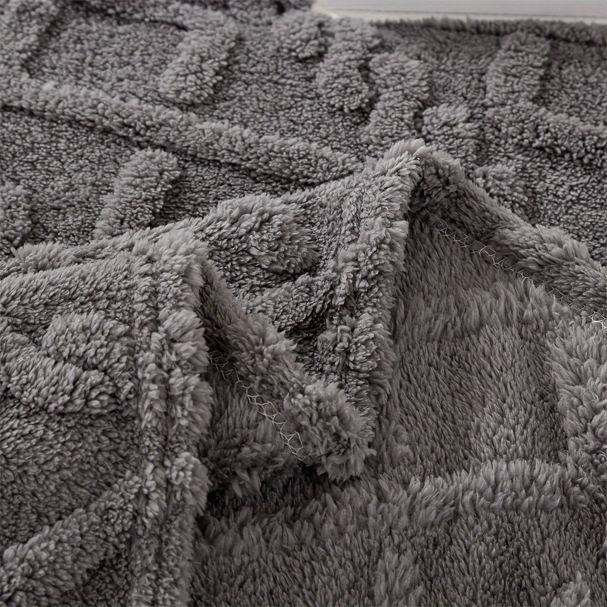 Cozy Embossed Sweater-Style Blanket for Winter and Holiday Occasions