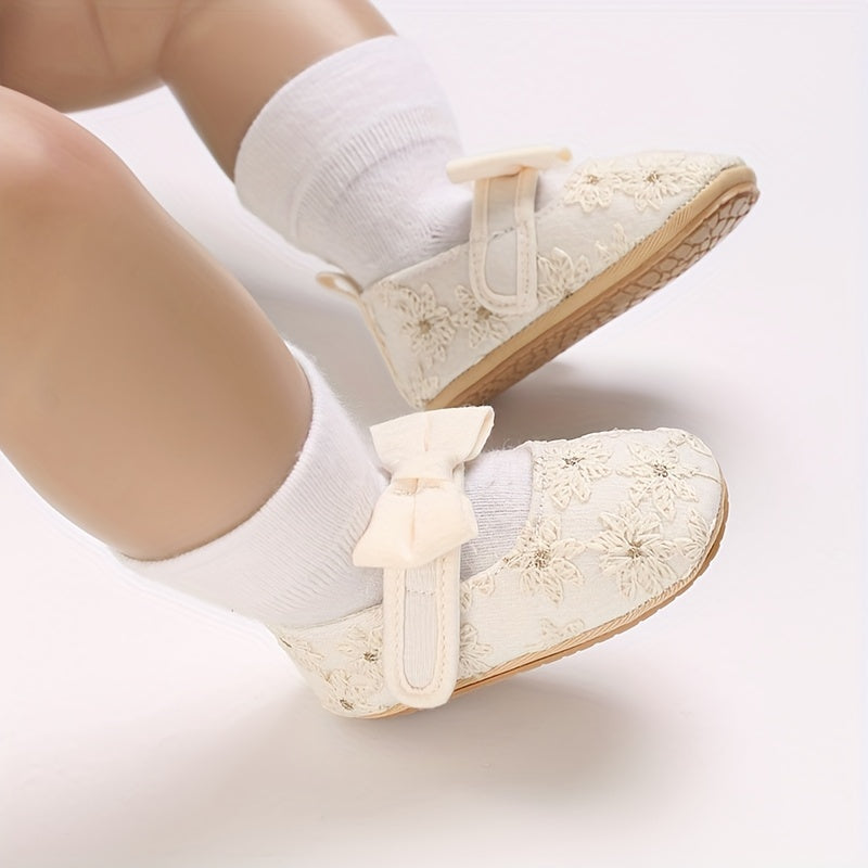 Kichkina qizlar uchun Mary Jane poyabzali, tikilgan gul va bog'ich bilan, sirpanmaydigan, yumshoq taglik, birinchi qadamlar uchun, bahor va kuz