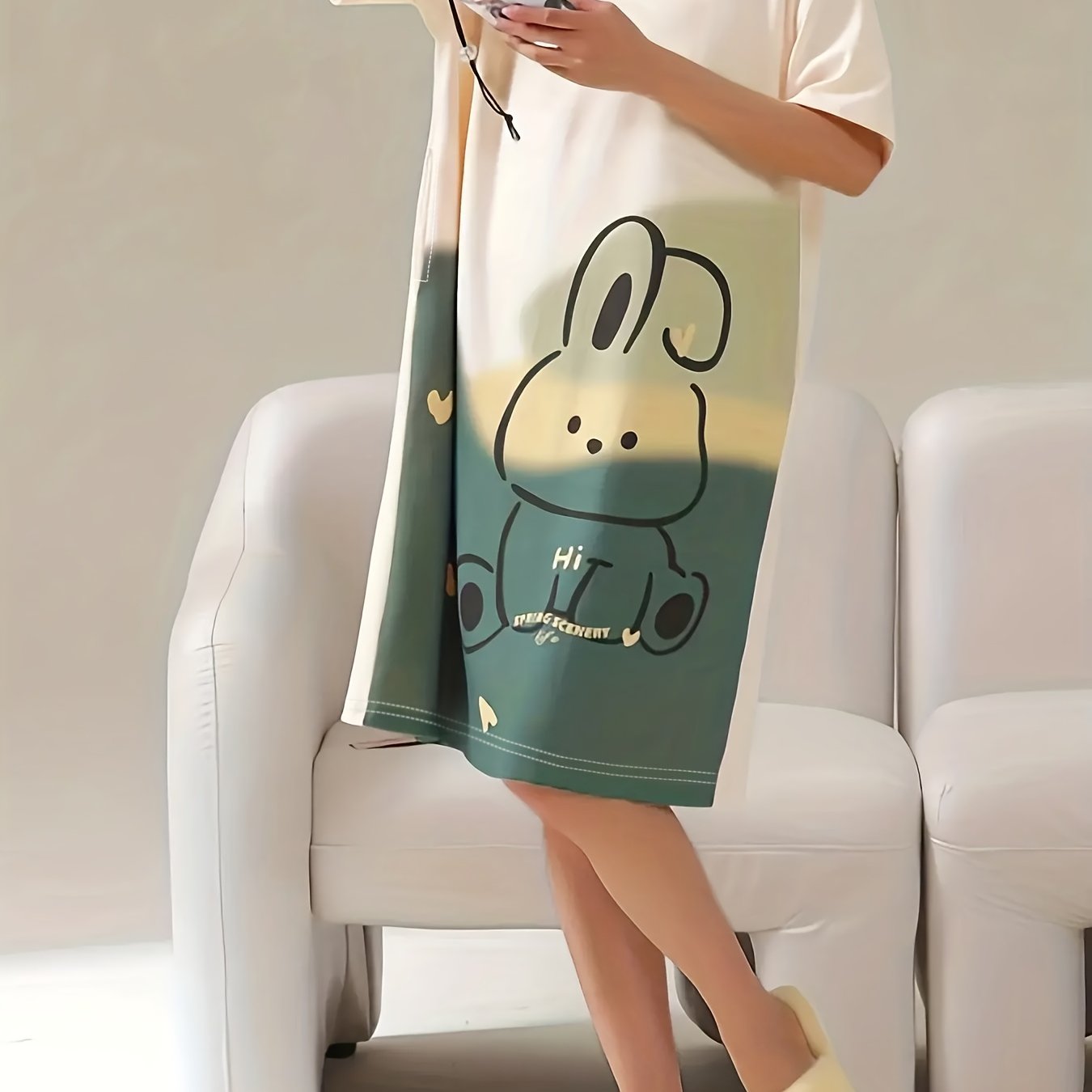 Camisón casual para mujer con estampado de oso de dibujos animados, mangas cortas, longitud media, mezcla de poliéster