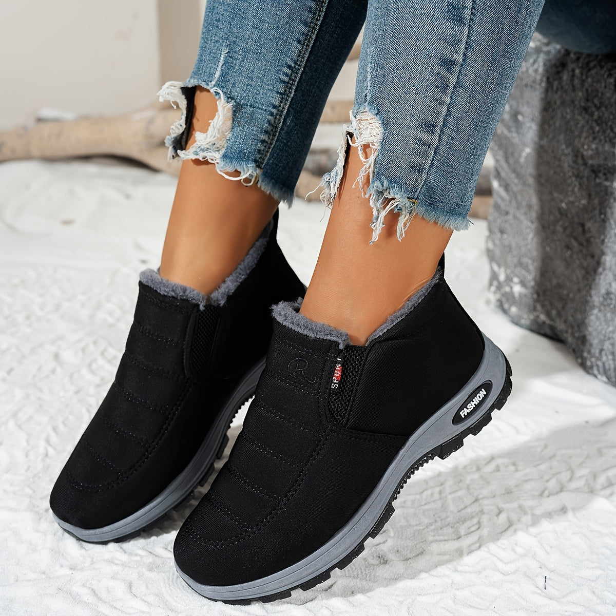 Women's Fleece-Lined Short Boots Black Red Winter Outdoor Shoes