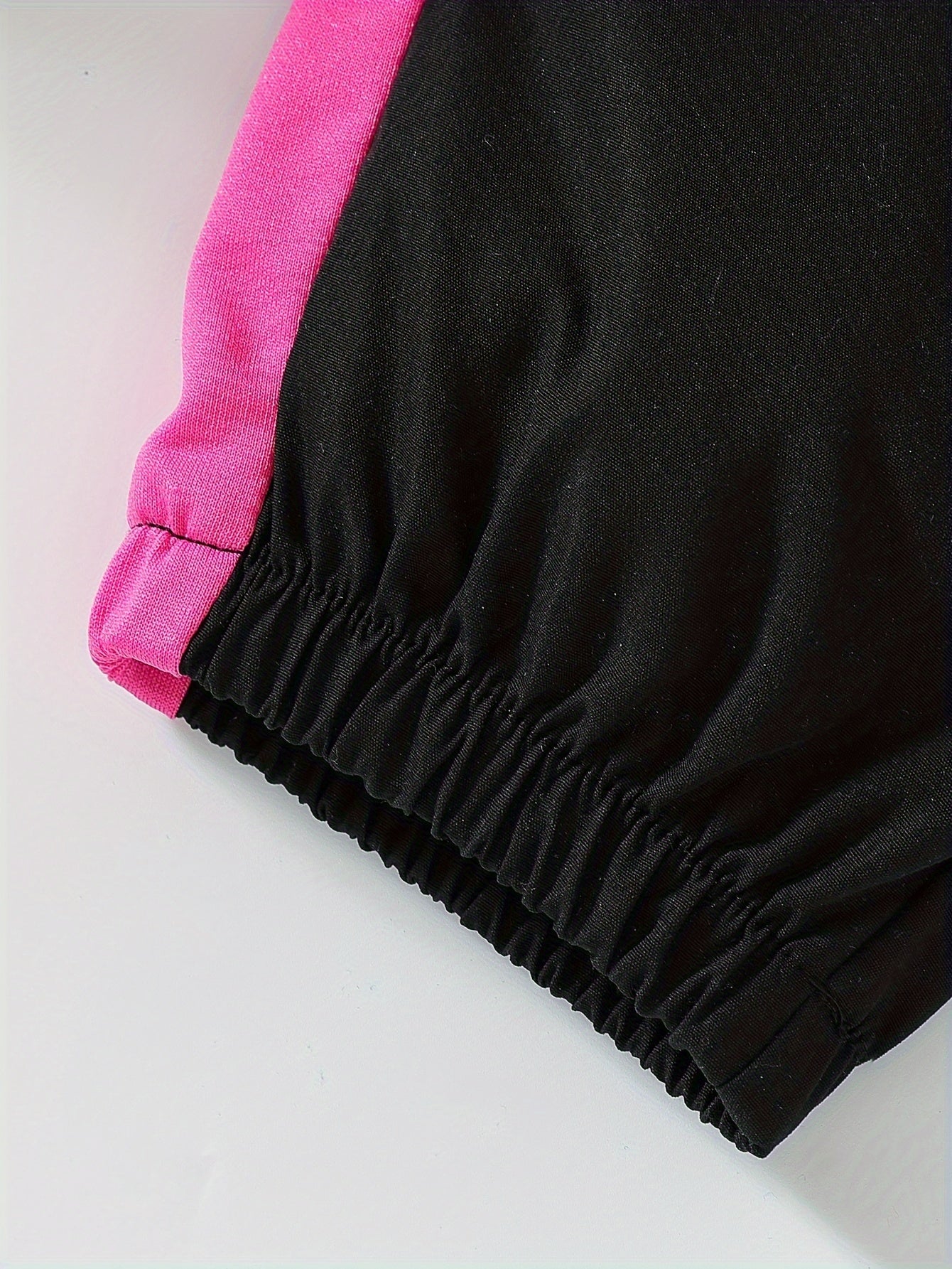 Girls Activewear Set with Crop Hoodie Tank Top and Sweatpants for Casual Outdoor Wear