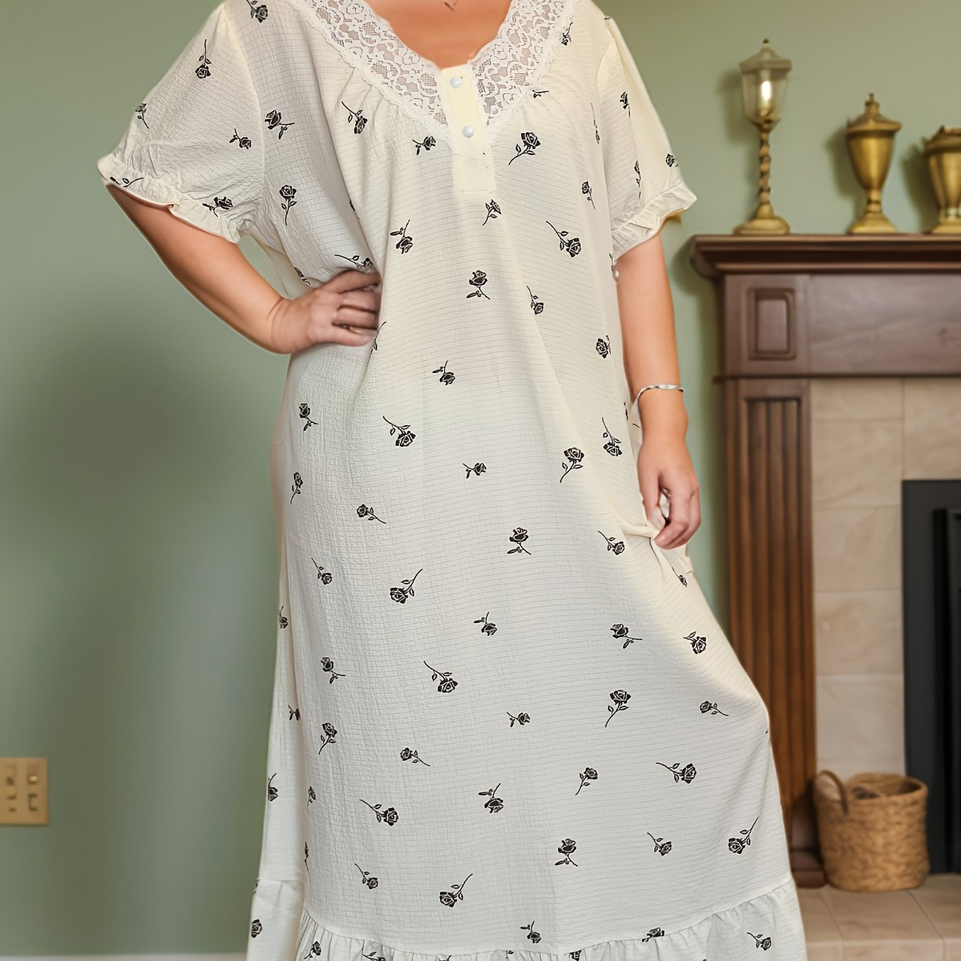 Plus Size White Lace Floral Print Nightgown Short Sleeve V-Neck