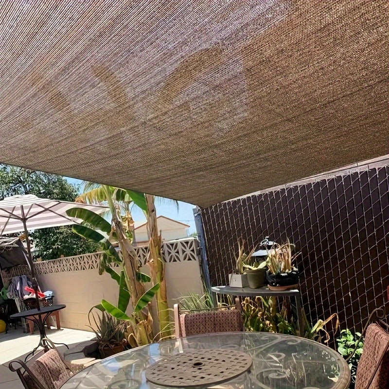 Brown Outdoor Privacy Screen Windproof Sunshade Breathable Windproof Garden Screen