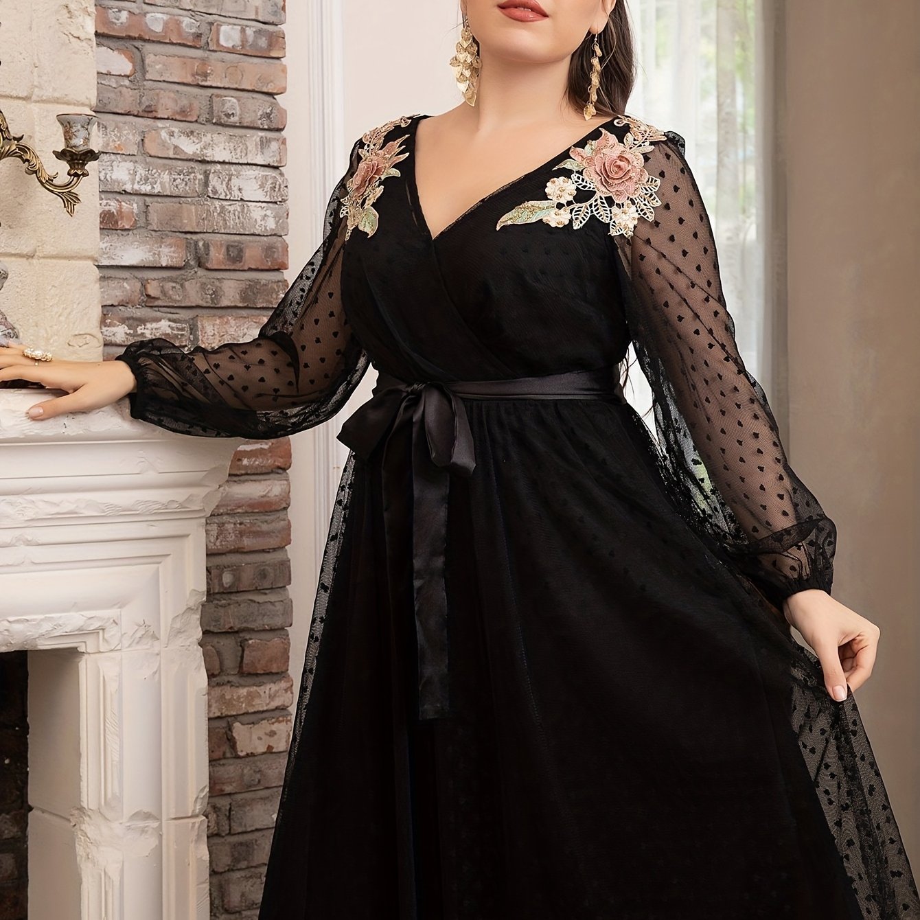 Vestido de encaje para mujer talla grande con escote en V y manga larga, ropa de noche bordada