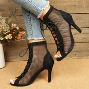 Черные сетчатые ботинки на щиколотке с открытым носком и шнуровкой на высоком стилетто для лета и прогулок на свежем воздухе
