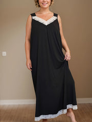 Plus Size Black Lace Long Camisole Nightgown V-Neck Robe
