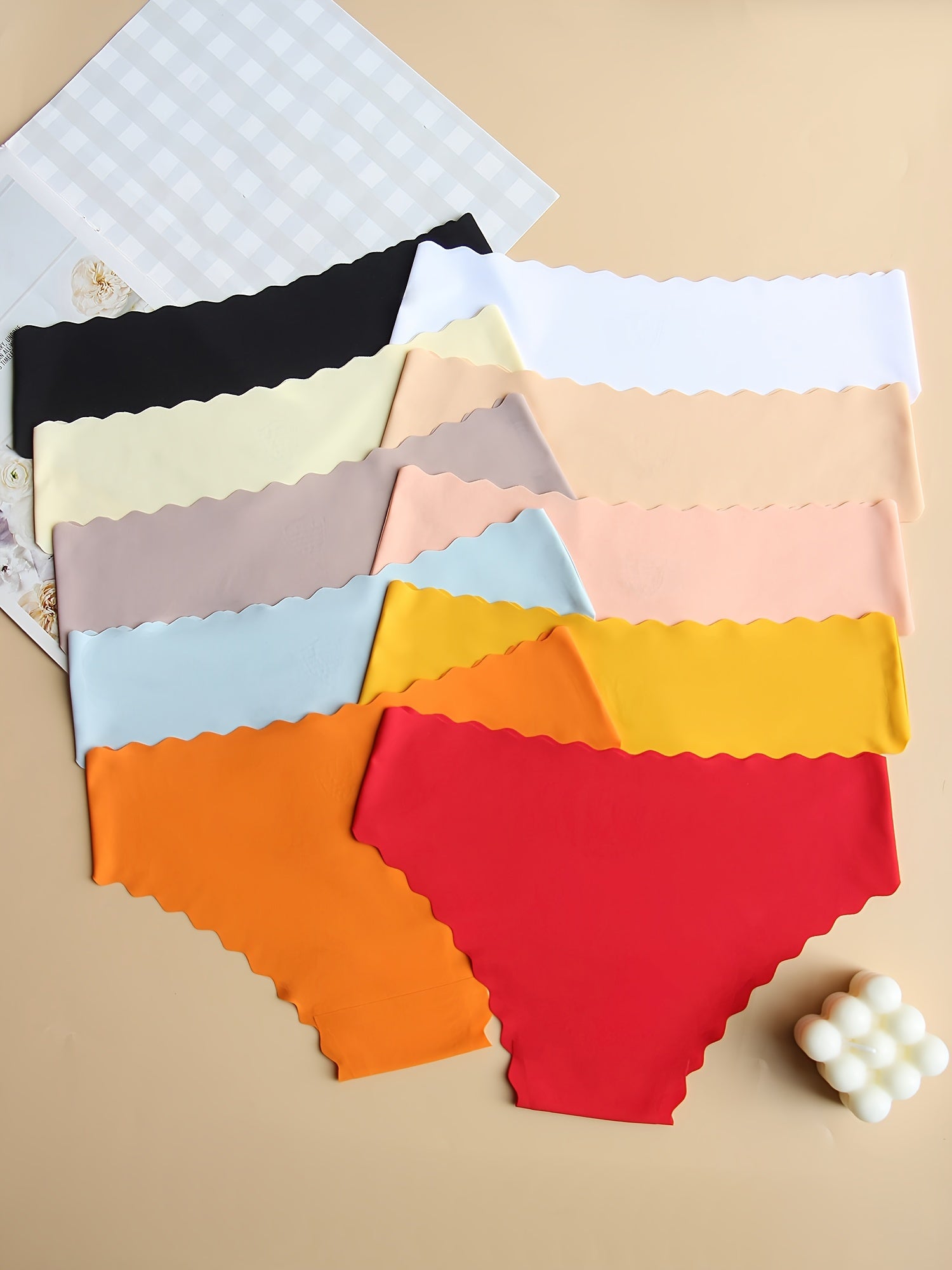 Seamless Women's Scallop Trim Panties Breathable Comfortable Underwear