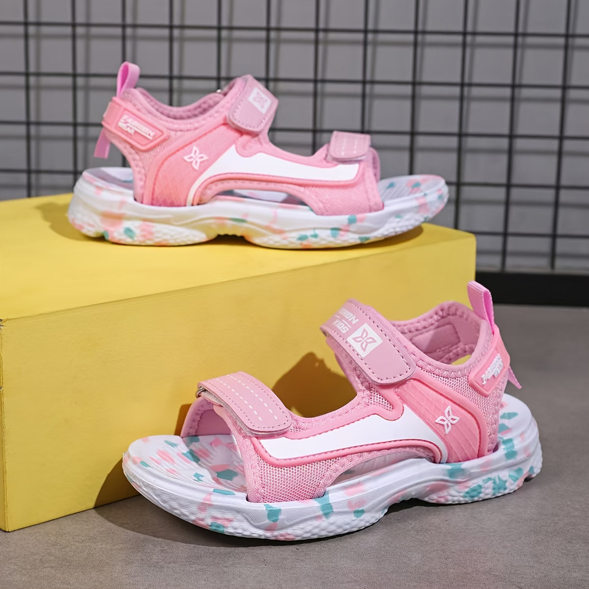 Kids Mesh Sneakers Boys Girls Breathable Lightweight Casual All-Season