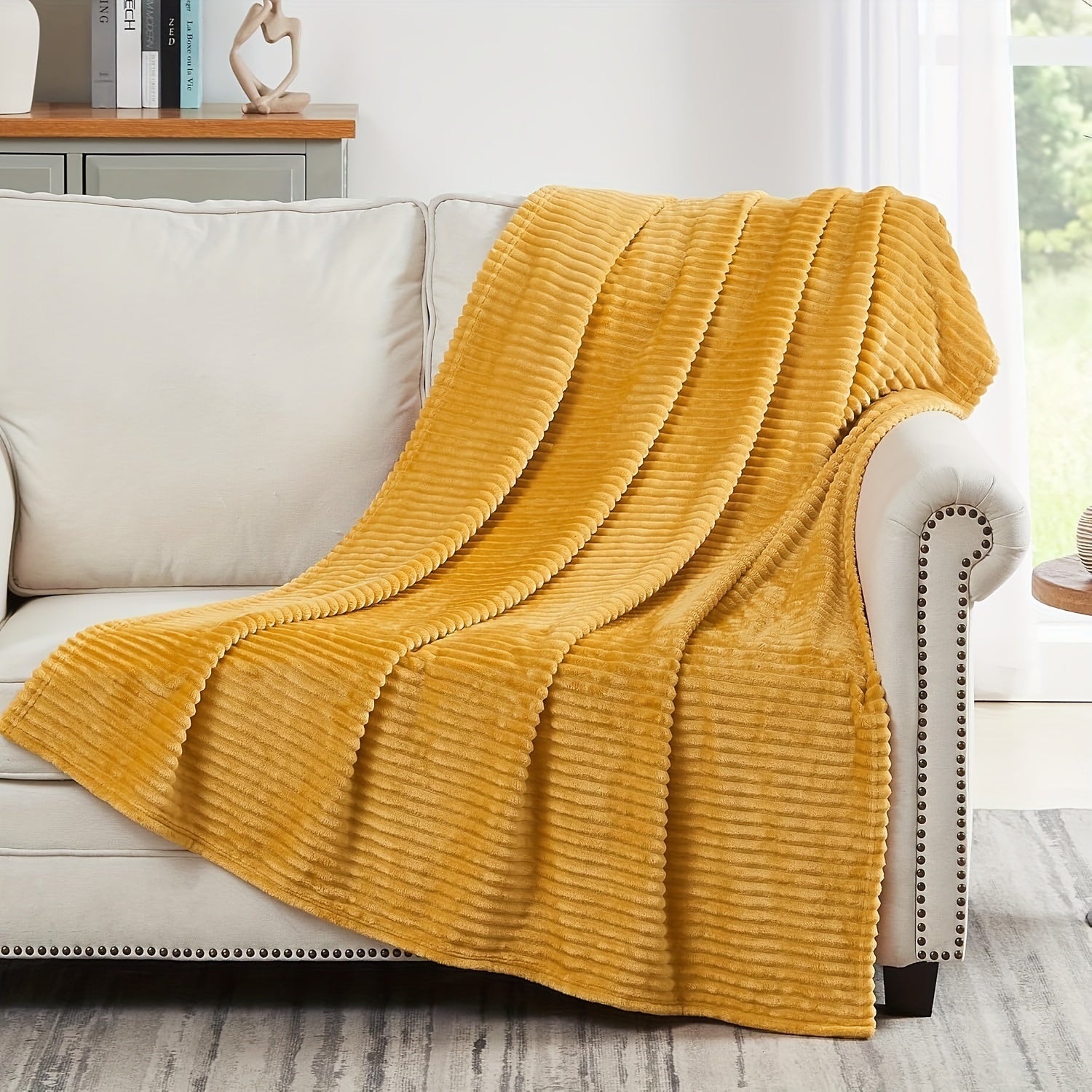 Oversized Microfiber Fleece Throw Blanket with 3D Ribbed Jacquard Design
