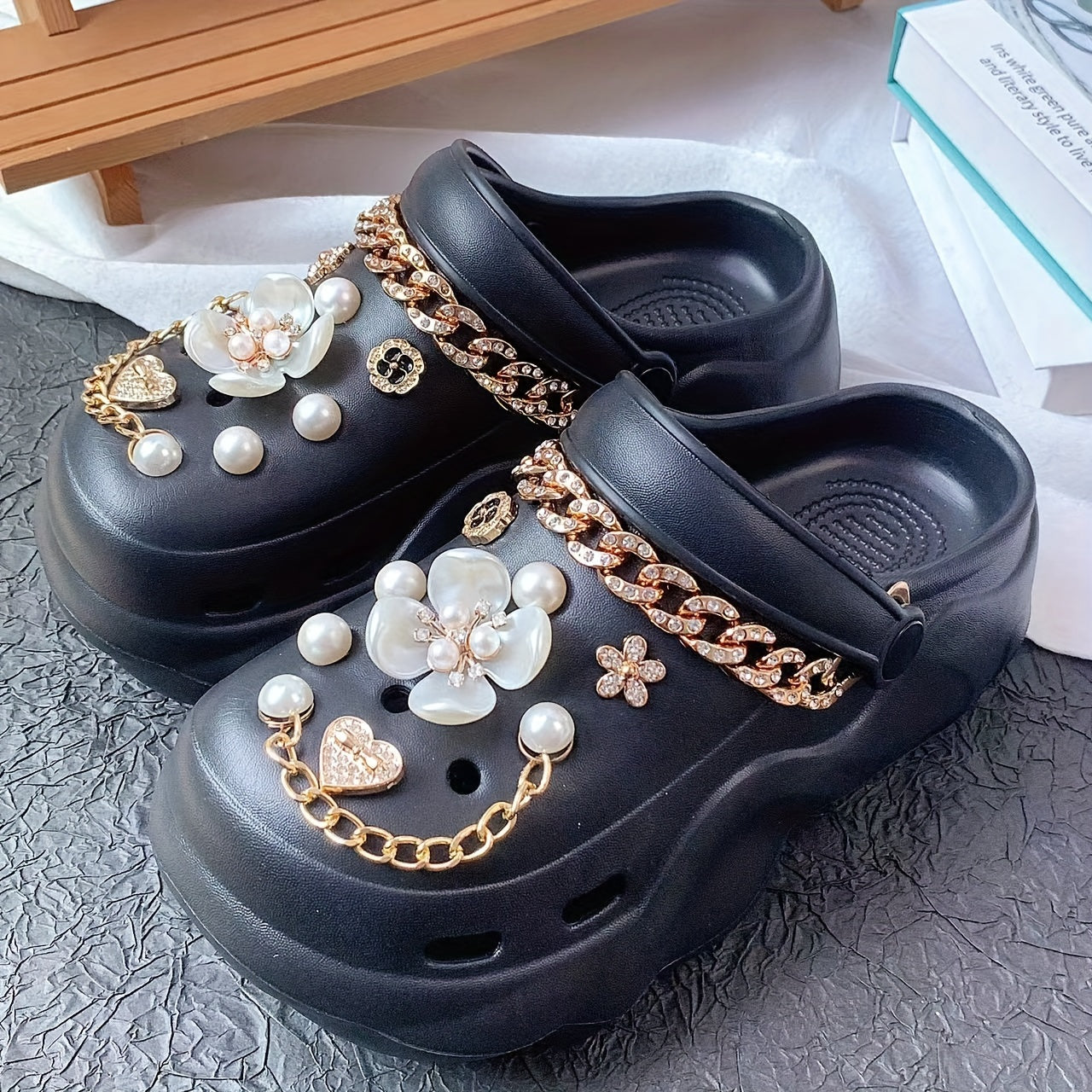 Women EVA Sandals Flat Heel Lightweight Breathable with Faux Pearl