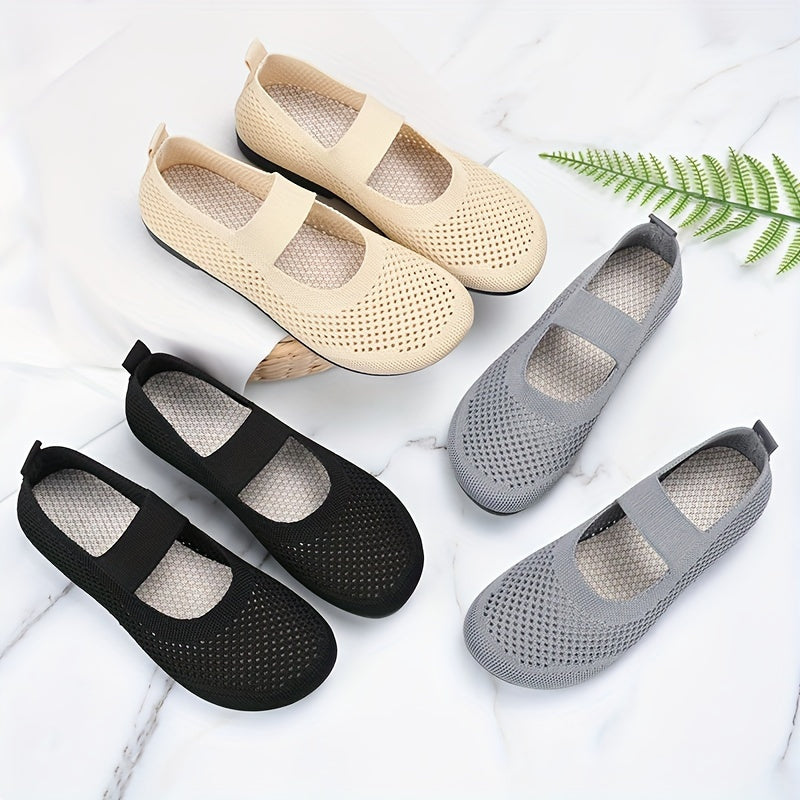 Lightweight Breathable Hollow Fabric Sneakers for Spring and Autumn Men