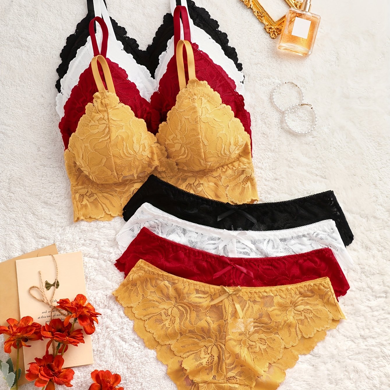 Floral Lace Lingerie Set with Scallop Trim and Bow Decor for Romantic Wear