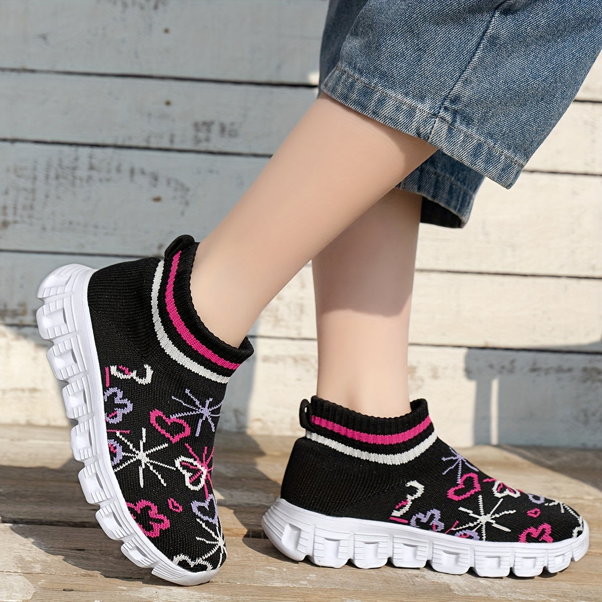 Kids Girls Boys Casual Sneakers with Embroidered Heart and Star Pattern Mid Top All-Season