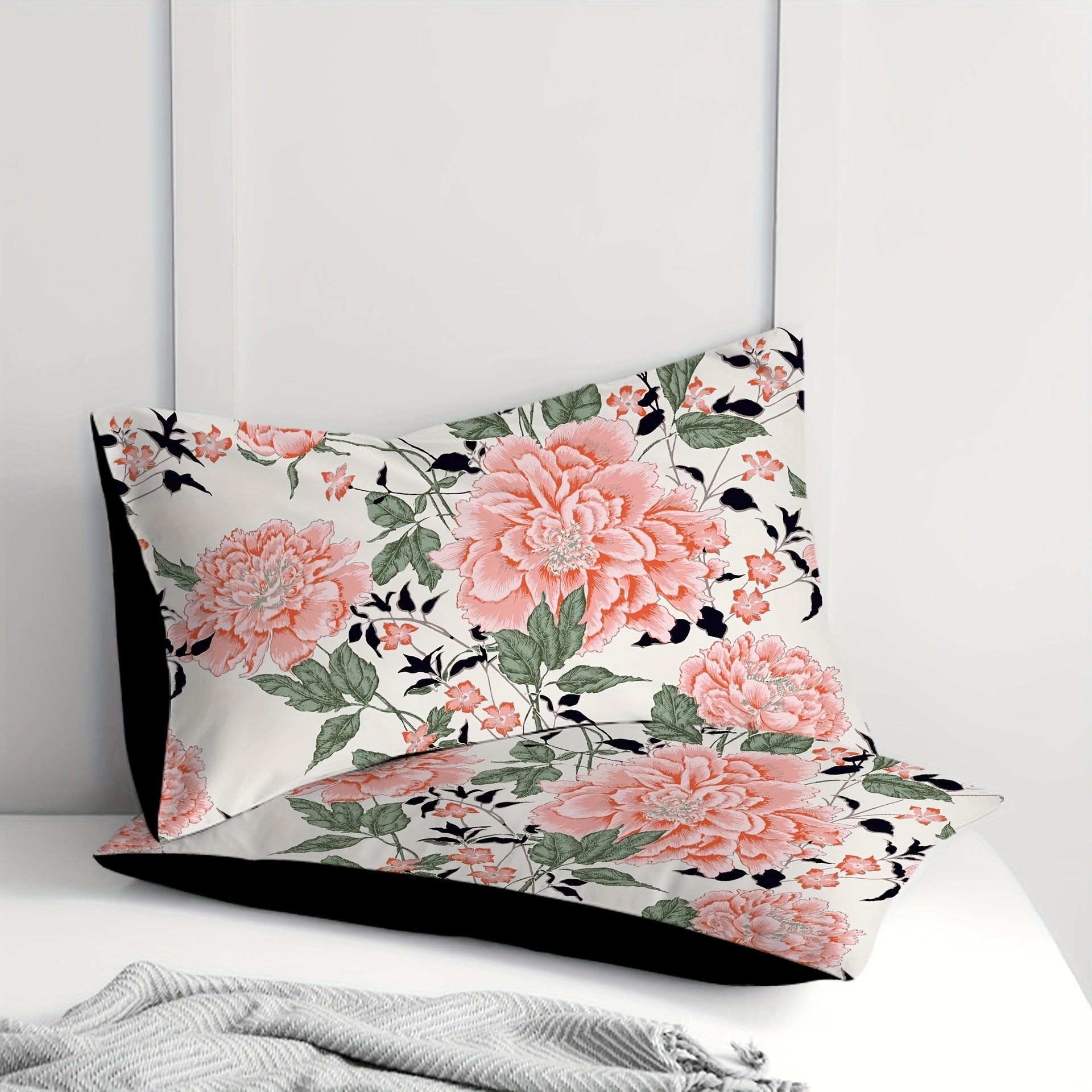 Pink Flower Pattern Pillowcases Set of 2 Soft Breathable Fabric Bedroom Sofa Decor
