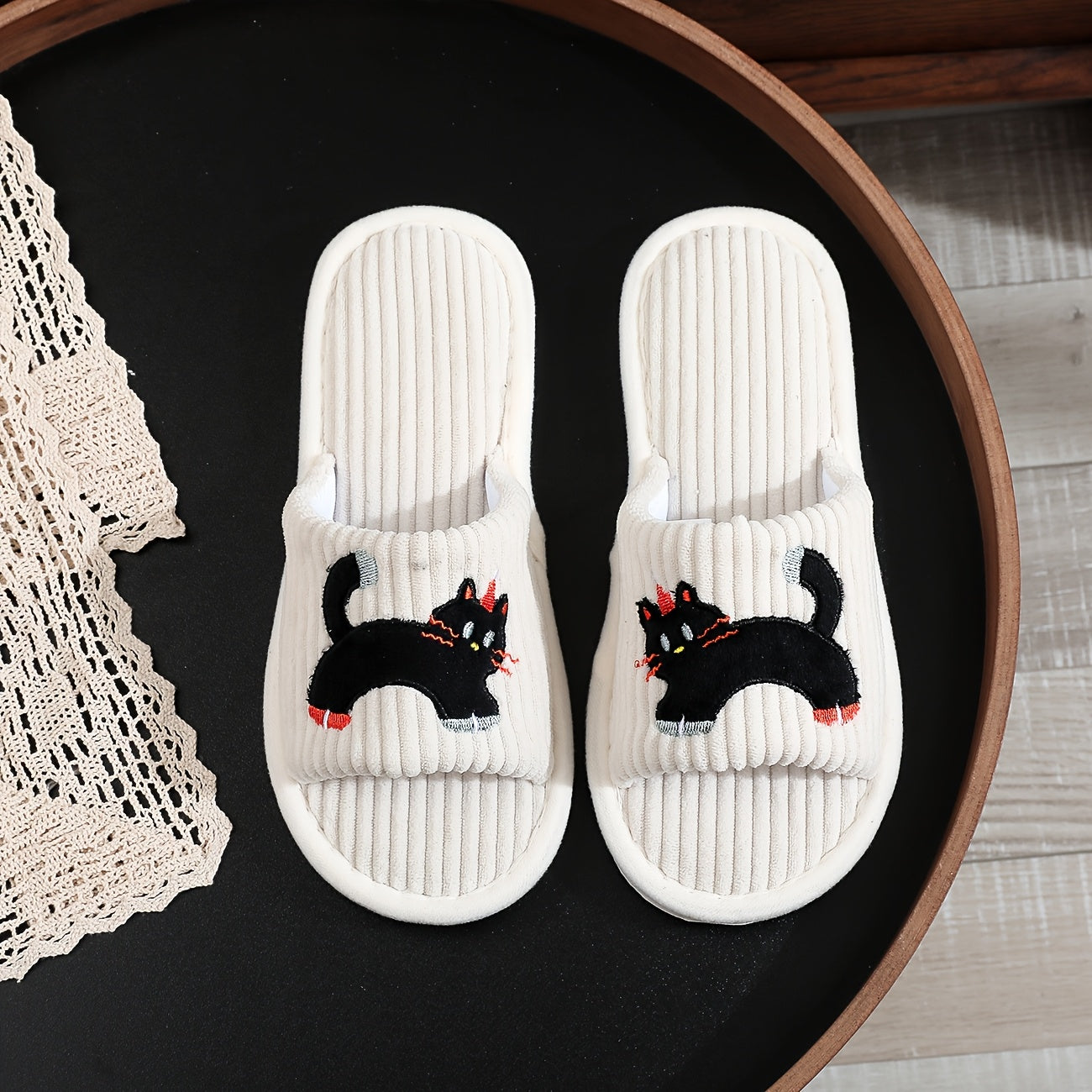 Ayollar uchun ichki chanoq poyabzal yumshoq mato qalin tag barcha mavsumlar uchun qulay