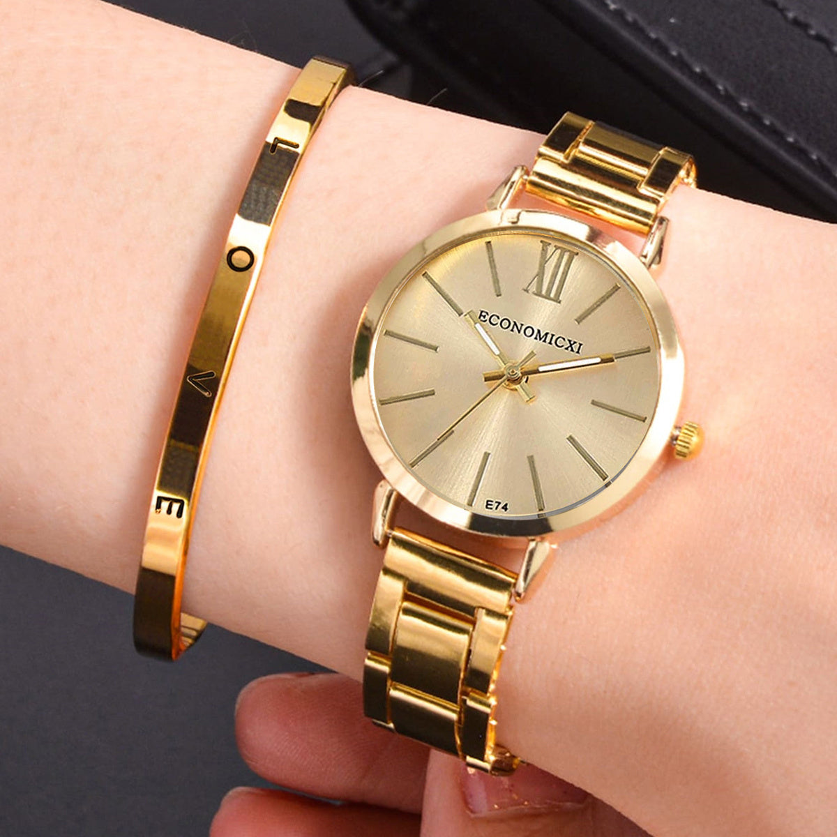 Conjunto de reloj de oro con cuarzo para mujer con pulsera Love para el Día de San Valentín