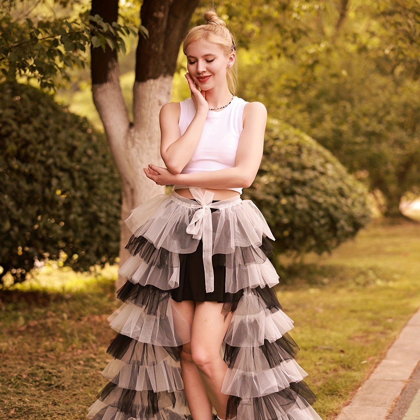 Elegant Bridal Fishtail Dress with Baroque Princess Accessories for Weddings