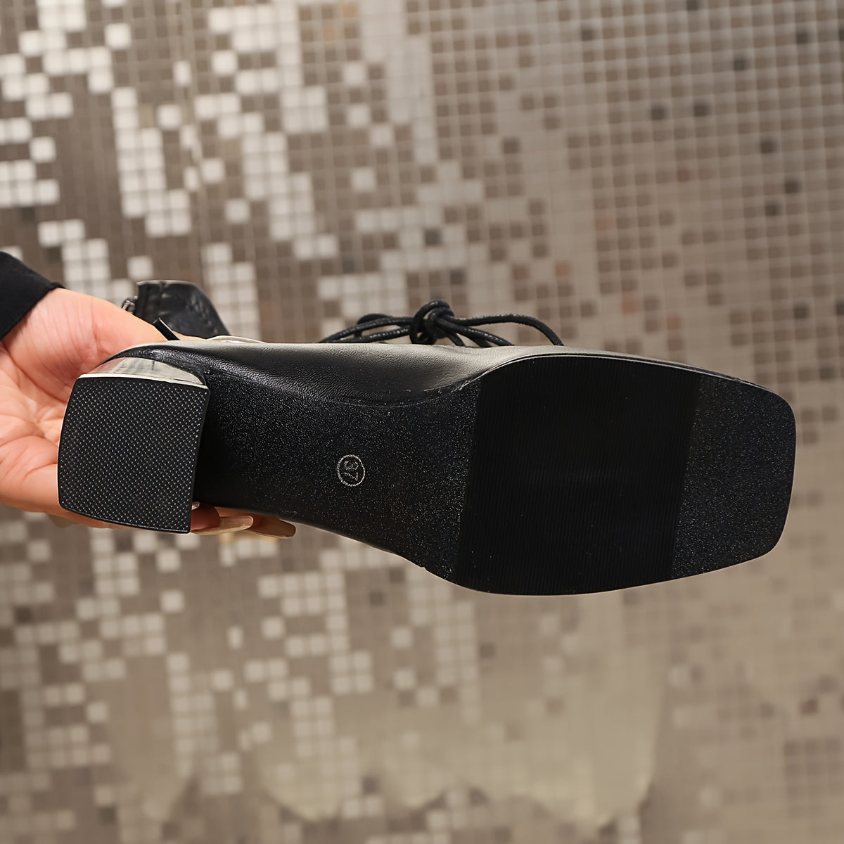 Женские ботинки на каблуке-чunk с массивной подошвой из искусственной кожи, черные, зимняя обувь