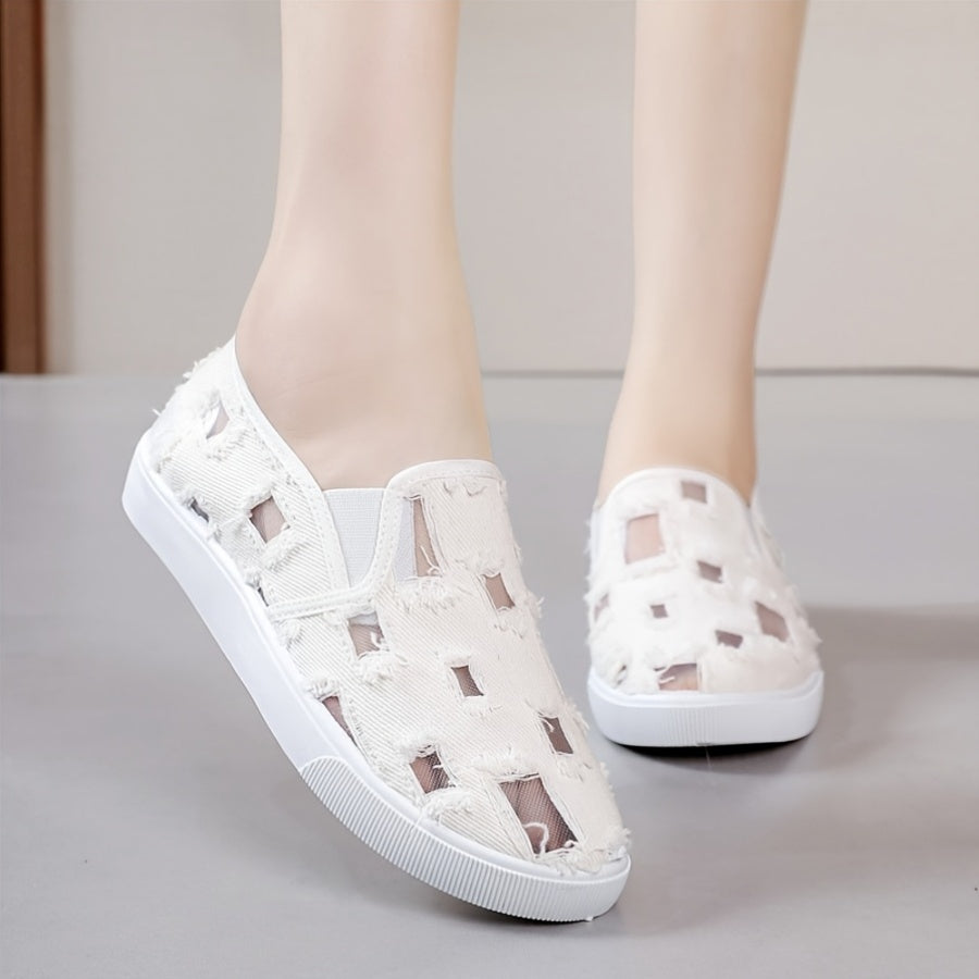 Women's Breathable Slip-On Sneakers, White Casual Shoes with Checkered Pattern